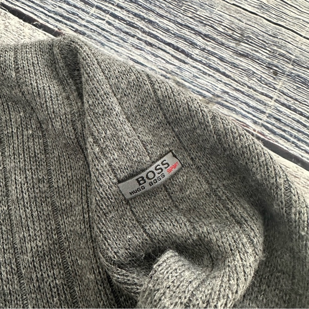 Vintage Hugo Boss Ribbed Cotton Knit Gray Sweater - Picture 4 of 9